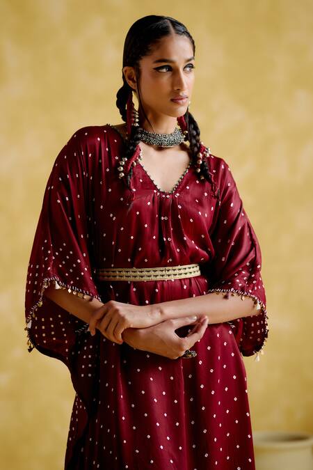 Shop 5elements Maroon Modal, Satin Embroidery V-neck Annika Bandhani Print Kaftan With Belt Online at Aza Fashions Shop_5elements_Maroon Modal, Satin Embroidery V-neck Annika Bandhani Print Kaftan With Belt _Online_at_Aza_Fashions