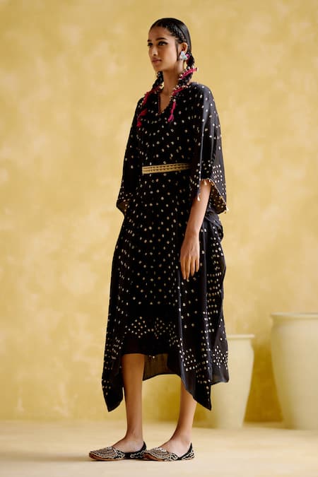 5elements Black Modal Sequins V-neck Annika Printed Kaftan With Belt Online at Aza Fashions 5elements_Black Modal Sequins V-neck Annika Printed Kaftan With Belt _Online_at_Aza_Fashions