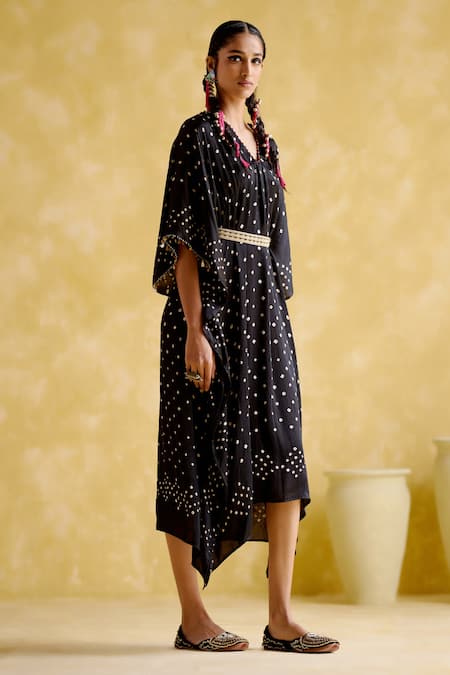 Buy 5elements Black Modal Sequins V-neck Annika Printed Kaftan With Belt Online at Aza Fashions Buy_5elements_Black Modal Sequins V-neck Annika Printed Kaftan With Belt _Online_at_Aza_Fashions