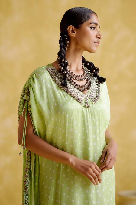 Shop 5elements Green Modal, Satin Gota Patti V-neck Anuradha Bandhani Pattern Kaftan Online at Aza Fashions Shop_5elements_Green Modal, Satin Gota Patti V-neck Anuradha Bandhani Pattern Kaftan _Online_at_Aza_Fashions
