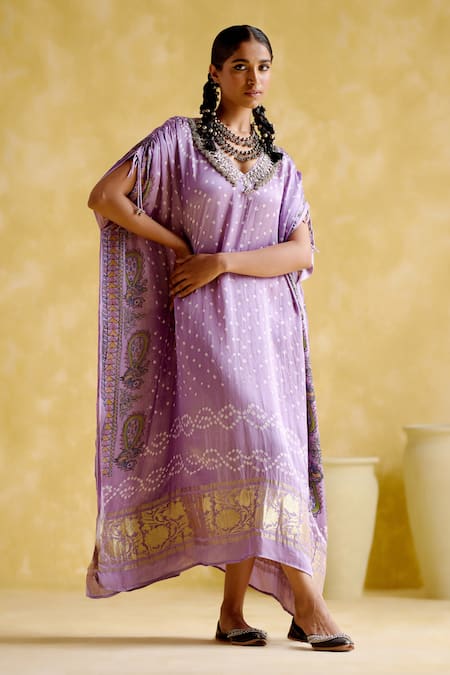 Shop 5elements Purple Modal, Satin Embroidery V-neck Anuradha V Kaftan Online at Aza Fashions Shop_5elements_Purple Modal, Satin Embroidery V-neck Anuradha V Kaftan _Online_at_Aza_Fashions