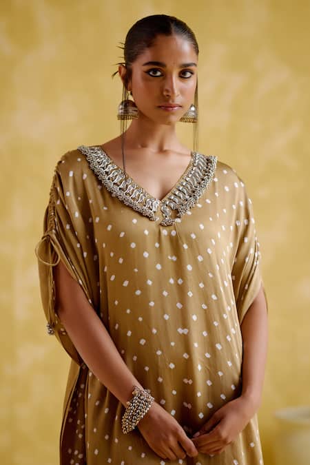 Buy 5elements Beige Modal, Satin Embroidery V-neck Dakshayani Flared Sleeve Kaftan Online at Aza Fashions Buy_5elements_Beige Modal, Satin Embroidery V-neck Dakshayani Flared Sleeve Kaftan _Online_at_Aza_Fashions