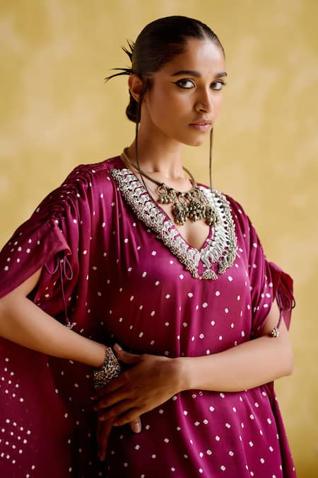 Shop 5elements Purple Modal, Satin, Lace Embroidery V-neck Dakshayani Printed Kaftan Online at Aza Fashions Shop_5elements_Purple Modal, Satin, Lace Embroidery V-neck Dakshayani Printed Kaftan _Online_at_Aza_Fashions