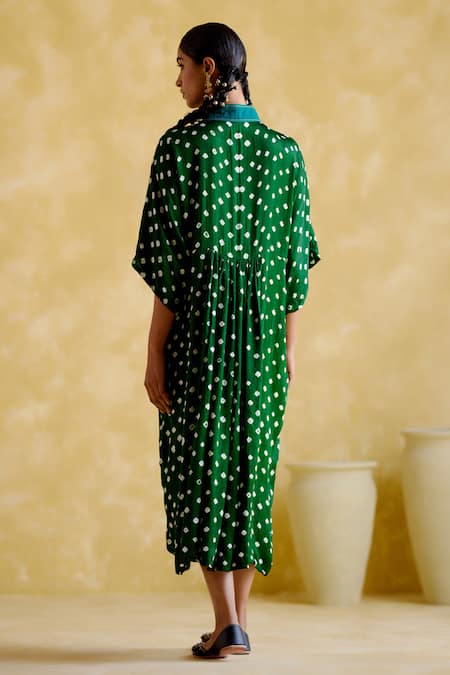 Shop 5elements Green Modal, Satin Embroidery Devadarsana Bandhani Print Handcrafted Kaftan at Aza Fashions Shop_5elements_Green Modal, Satin Embroidery Devadarsana Bandhani Print Handcrafted Kaftan _at_Aza_Fashions