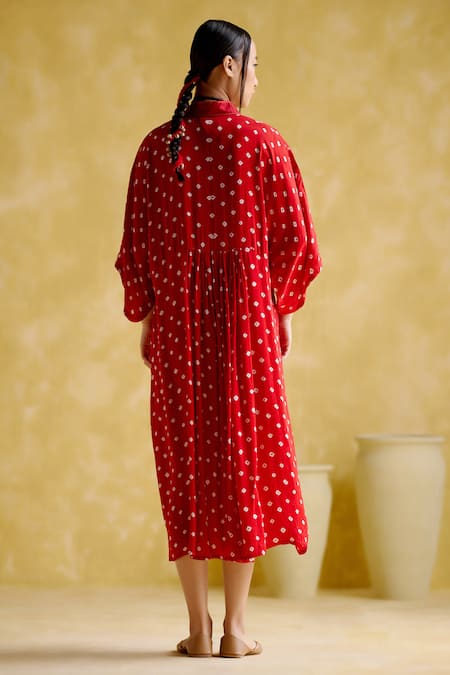 Shop 5elements Red Modal, Satin Embroidery Devadarsana Bandhani Pattern Handcrafted Kaftan at Aza Fashions Shop_5elements_Red Modal, Satin Embroidery Devadarsana Bandhani Pattern Handcrafted Kaftan _at_Aza_Fashions