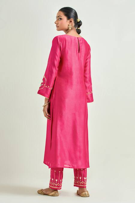 Shop Anantaa By Roohi Fuchsia Silk, Chanderi Sequins, Embroidery Boat Neck Floral Kurta And Pant Set at Aza Fashions Shop_Anantaa By Roohi_Fuchsia Silk, Chanderi Sequins, Embroidery Boat Neck Floral Kurta And Pant Set _at_Aza_Fashions