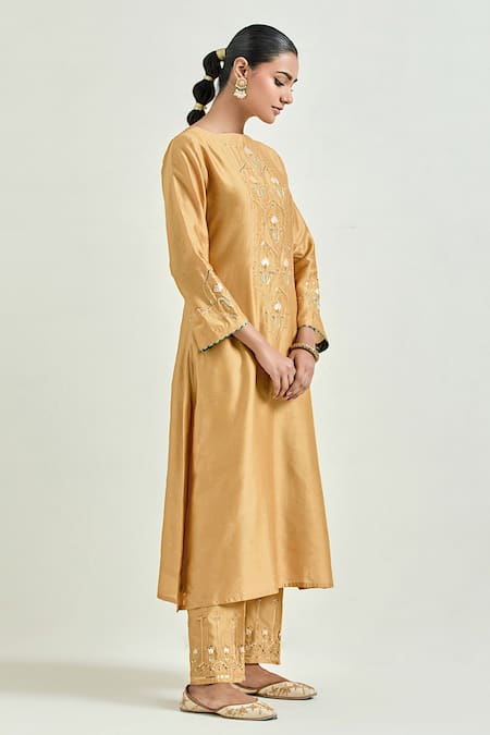 Buy Anantaa By Roohi Yellow Silk, Chanderi Sequins, Cut Work Boat Neck Embroidered Kurta And Pant Set Buy_Anantaa By Roohi_Yellow Silk, Chanderi Sequins, Cut Work Boat Neck Embroidered Kurta And Pant Set