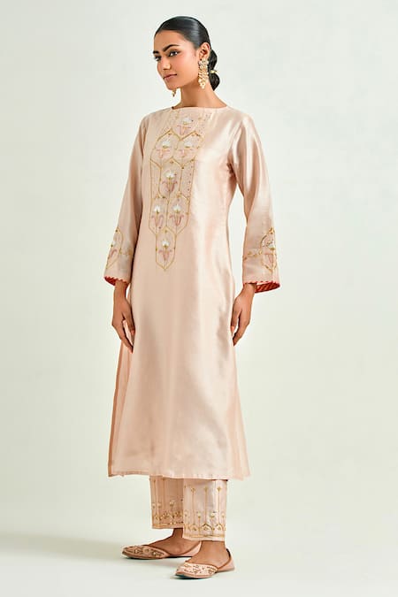 Anantaa By Roohi Pink Silk, Chanderi Embroidery, Sequins Boat Neck Kurta And Pant Set at Aza Fashions Anantaa By Roohi_Pink Silk, Chanderi Embroidery, Sequins Boat Neck Kurta And Pant Set _at_Aza_Fashions