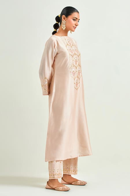 Buy Anantaa By Roohi Pink Silk, Chanderi Embroidery, Sequins Boat Neck Kurta And Pant Set Buy_Anantaa By Roohi_Pink Silk, Chanderi Embroidery, Sequins Boat Neck Kurta And Pant Set