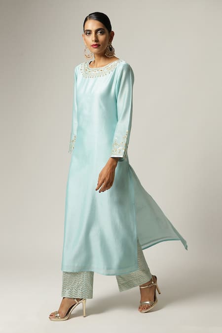 Anantaa By Roohi_Blue Silk, Chanderi Embroidery Round Neck Full Sleeve Kurta Set _Online_at_Aza_Fashions