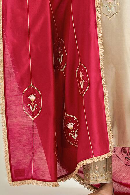 Shop Anantaa By Roohi Brown Silk, Chanderi Sequins, Embroidery, Gota Patti Boat Flower Kurta Pant Set Shop_Anantaa By Roohi_Brown Silk, Chanderi Sequins, Embroidery, Gota Patti Boat Flower Kurta Pant Set