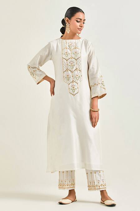 Shop Anantaa By Roohi Off White Silk, Chanderi Sequins, Embroidery, Gota Patti Boat Flower Kurta Set Online at Aza Fashions Shop_Anantaa By Roohi_Off White Silk, Chanderi Sequins, Embroidery, Gota Patti Boat Flower Kurta Set _Online_at_Aza_Fashions