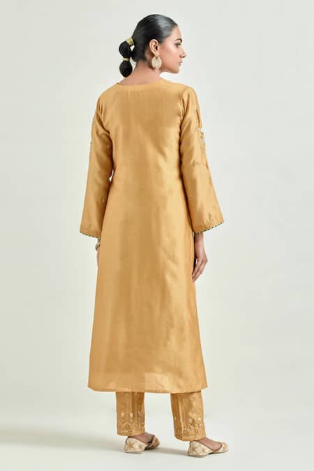 Shop_Anantaa By Roohi_Yellow Silk, Chanderi Embroidery, Sequins Round Floral Bloom Kurta Pant Set _at_Aza_Fashions