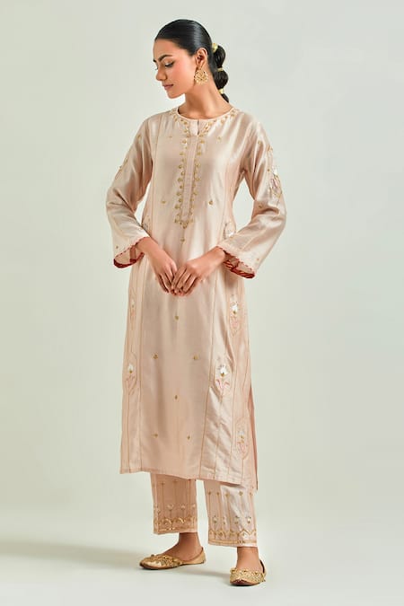 Buy_Anantaa By Roohi_Pink Silk, Chanderi Sequins, Embroidery, Gota Patti Flower Bloom Kurta Pant Set _Online_at_Aza_Fashions
