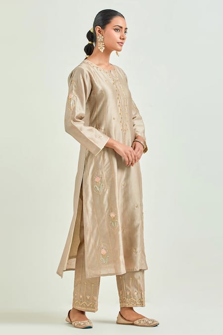 Anantaa By Roohi Brown Silk, Chanderi Sequins, Cut Work, Embroidery Straight Kurta And Pant Set at Aza Fashions Anantaa By Roohi_Brown Silk, Chanderi Sequins, Cut Work, Embroidery Straight Kurta And Pant Set _at_Aza_Fashions