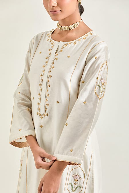 Buy_Anantaa By Roohi_Off White Silk, Chanderi Sequins, Embroidery Round Neck Straight Kurta Pant Set 