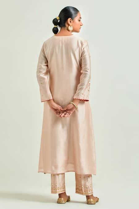 Shop_Anantaa By Roohi_Pink Silk, Chanderi Sequins, Embroidery, Gota Patti Scattered Floret Kurta Set _at_Aza_Fashions