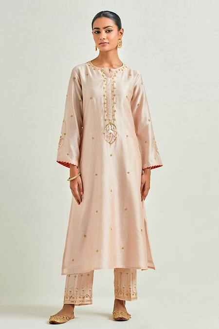 Shop_Anantaa By Roohi_Pink Silk, Chanderi Sequins, Embroidery, Gota Patti Scattered Floret Kurta Set _Online_at_Aza_Fashions
