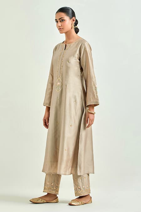 Buy Anantaa By Roohi Brown Silk, Chanderi Sequins, Embroidery, Gota Patti Round Hand Kurta Pant Set Buy_Anantaa By Roohi_Brown Silk, Chanderi Sequins, Embroidery, Gota Patti Round Hand Kurta Pant Set