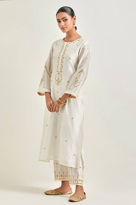 Shop_Anantaa By Roohi_Off White Silk, Chanderi Sequins, Gota Patti, Floral Hand Kurta And Pant Set _Online_at_Aza_Fashions