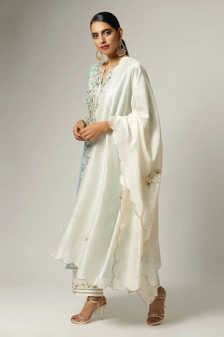 Anantaa By Roohi_Blue Silk, Chanderi Embroidery Split V-neck Kurta Pant Set _Online_at_Aza_Fashions