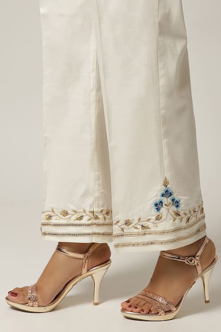 Anantaa By Roohi_Blue Silk, Chanderi Embroidery Split V-neck Kurta Pant Set _at_Aza_Fashions