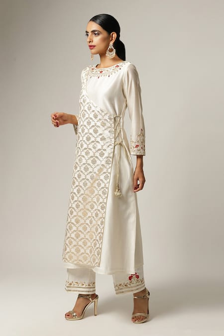 Anantaa By Roohi_Off White Silk, Chanderi Embroidery Round Neck Overlap Kurta Pant Set _Online_at_Aza_Fashions