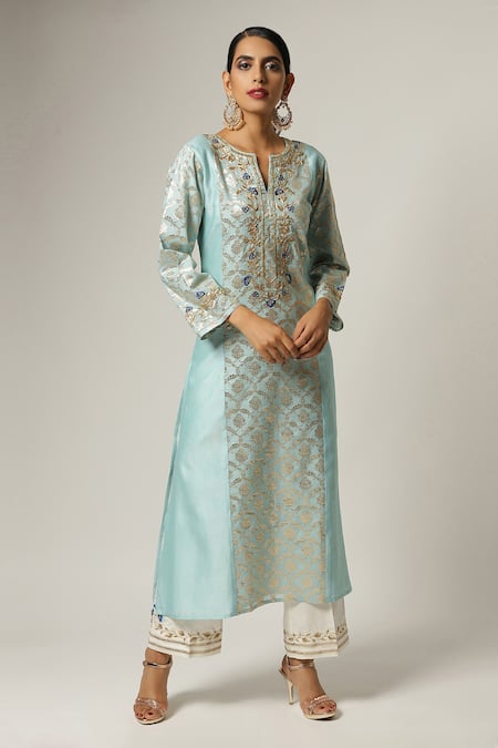 Anantaa by Roohi Blue Silk Chanderi Embroidered Floral Notched Kurta Pant Set