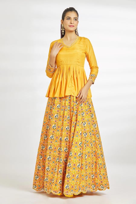 Top 50 Latest Peplum Lehenga Blouse Designs For Weddings and Parties (2022)  - Tips and Beauty | Lehenga blouse designs, Unique blouse designs, Party  wear indian dresses