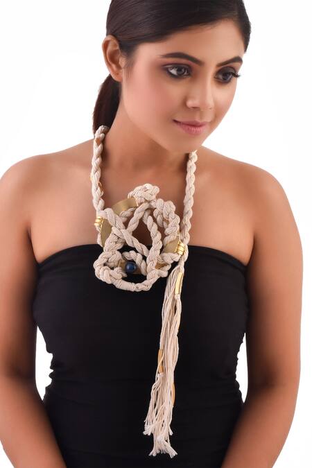 Buy Zaza By Somya Gold Plated Rope Pattern Necklace at Aza Fashions Buy_Zaza By Somya_Gold Plated Rope Pattern Necklace _at_Aza_Fashions
