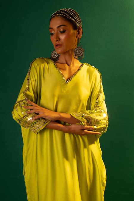 Buy Prahnaaya Green Satin Mirrors, Sequins Tora Masai Hand Embroidered Kurta And Slim Pant Set Online at Aza Fashions Buy_Prahnaaya_Green Satin Mirrors, Sequins Tora Masai Hand Embroidered Kurta And Slim Pant Set _Online_at_Aza_Fashions