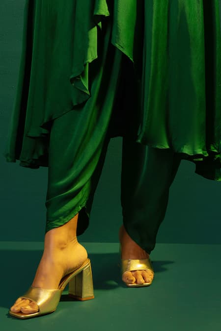 Prahnaaya Green Satin Sequins, Embroidery Round Mahi Placement Hand Kurta Dhoti Pant Set at Aza Fashions Prahnaaya_Green Satin Sequins, Embroidery Round Mahi Placement Hand Kurta Dhoti Pant Set _at_Aza_Fashions