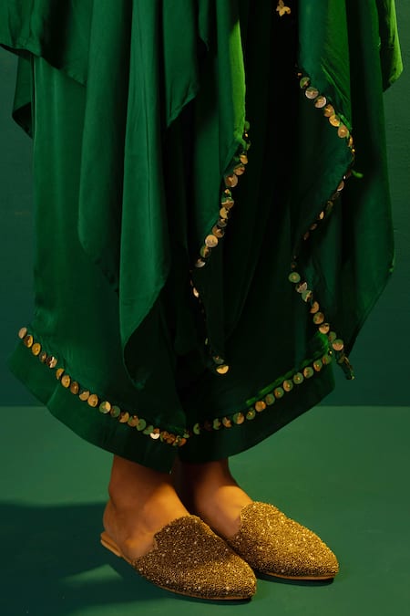Prahnaaya Green Satin Sequins Ariyana Placement Hand Embroidered Kurta With Harem Pant at Aza Fashions Prahnaaya_Green Satin Sequins Ariyana Placement Hand Embroidered Kurta With Harem Pant _at_Aza_Fashions