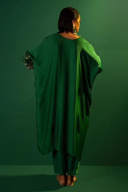 Shop Prahnaaya Green Satin Sequins V-neck Tora Placement Hand Embroidered Kurta With Pant at Aza Fashions Shop_Prahnaaya_Green Satin Sequins V-neck Tora Placement Hand Embroidered Kurta With Pant _at_Aza_Fashions