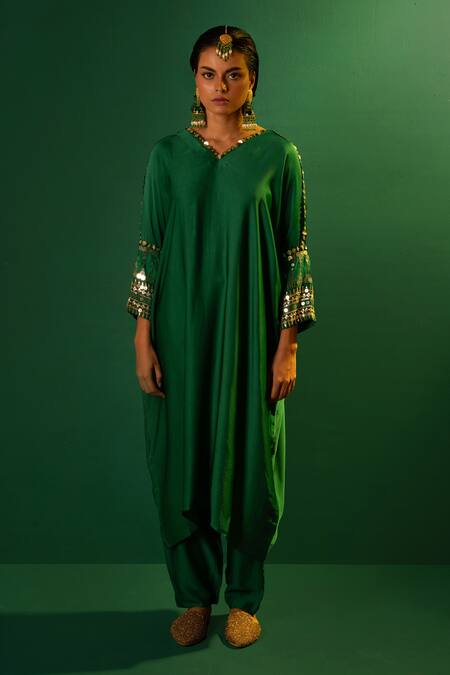 Prahnaaya Green Satin Sequins V-neck Tora Placement Hand Embroidered Kurta With Pant Online at Aza Fashions Prahnaaya_Green Satin Sequins V-neck Tora Placement Hand Embroidered Kurta With Pant _Online_at_Aza_Fashions