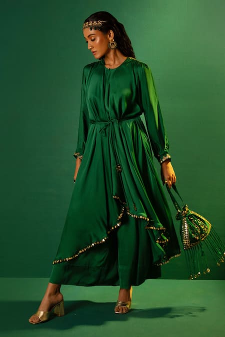 Prahnaaya Green Satin Sequins Round Saasha Placement Hand Embroidered Kurta With Palazzo Online at Aza Fashions Prahnaaya_Green Satin Sequins Round Saasha Placement Hand Embroidered Kurta With Palazzo _Online_at_Aza_Fashions