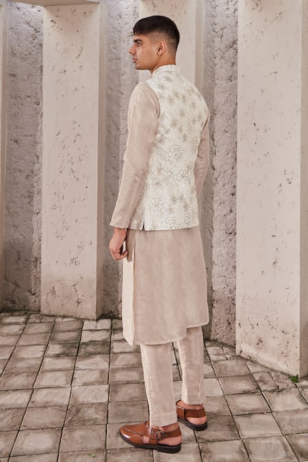 Shop Nidhika Shekhar Ivory Silk, Tissue, Linen Embroidery Floral Bundi And Kurta Set at Aza Fashions Shop_Nidhika Shekhar_Ivory Silk, Tissue, Linen Embroidery Floral Bundi And Kurta Set _at_Aza_Fashions