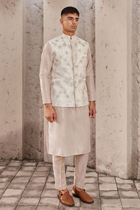Nidhika Shekhar Ivory Silk Embroidery Floral Bundi Online at Aza Fashions Nidhika Shekhar_Ivory Silk Embroidery Floral Bundi _Online_at_Aza_Fashions