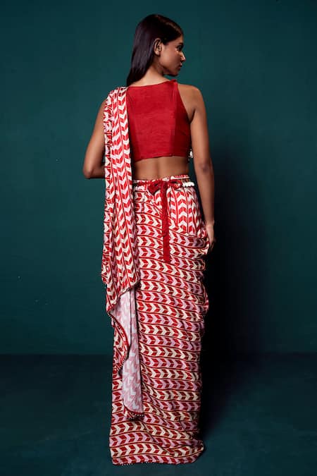 Suave Chevron Print Pre-Draped Saree With Blouse 