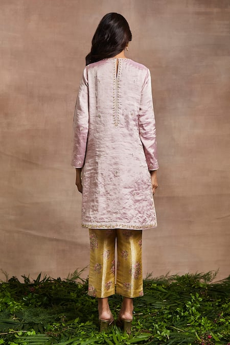 Shop Sue Mue Pink Silk, Brocade Sequins Round Neck Eliza Hand Embroidered Kurta And Trouser Set at Aza Fashions Shop_Sue Mue_Pink Silk, Brocade Sequins Round Neck Eliza Hand Embroidered Kurta And Trouser Set _at_Aza_Fashions