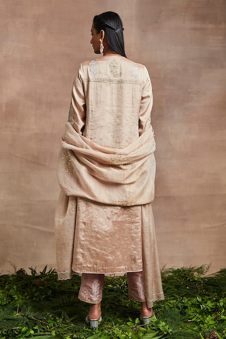 Shop Sue Mue Peach Silk, Cotton, Brocade Sequins Naznin Hand Embroidered Kurta Trouser Set at Aza Fashions Shop_Sue Mue_Peach Silk, Cotton, Brocade Sequins Naznin Hand Embroidered Kurta Trouser Set _at_Aza_Fashions