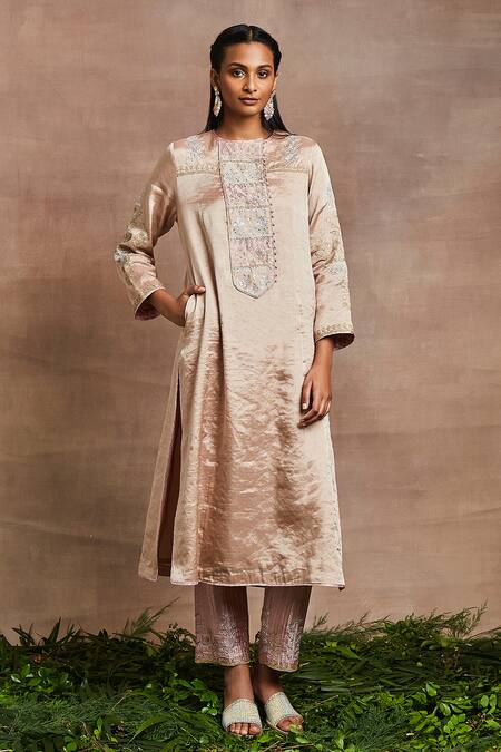 Buy Sue Mue Peach Silk, Cotton, Brocade Sequins Naznin Hand Embroidered Kurta Trouser Set Online at Aza Fashions Buy_Sue Mue_Peach Silk, Cotton, Brocade Sequins Naznin Hand Embroidered Kurta Trouser Set _Online_at_Aza_Fashions