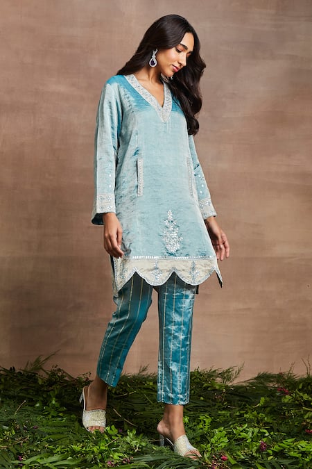 Sue Mue Blue Handloom , Silk, Brocade, Jumaina Hand Kurta And Trouser Set at Aza Fashions Sue Mue_Blue Handloom , Silk, Brocade, Jumaina Hand Kurta And Trouser Set _at_Aza_Fashions
