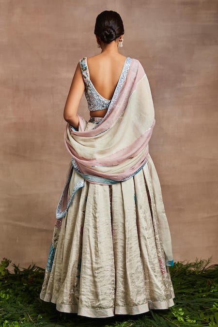 Sue Mue Gul Hand Embroidered Blouse Lehenga Set 