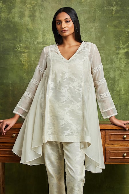 Sue Mue Off White Embroidery V-neck Shaffan Kurta And Pant Set Online at Aza Fashions Sue Mue_Off White Embroidery V-neck Shaffan Kurta And Pant Set _Online_at_Aza_Fashions