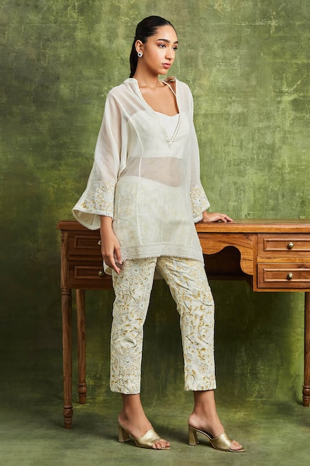 Buy Sue Mue Off White Cotton Embroidery V-neck Hania Applique Top And Pant Set Online at Aza Fashions Buy_Sue Mue_Off White Cotton Embroidery V-neck Hania Applique Top And Pant Set _Online_at_Aza_Fashions