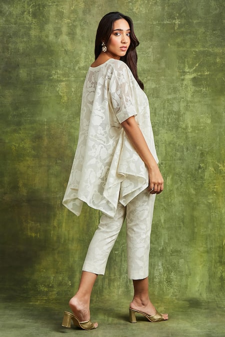 Shop Sue Mue Off White Jacquard Embroidery, Applique V-neck Manahil Top And Pant Set Online at Aza Fashions Shop_Sue Mue_Off White Jacquard Embroidery, Applique V-neck Manahil Top And Pant Set _Online_at_Aza_Fashions
