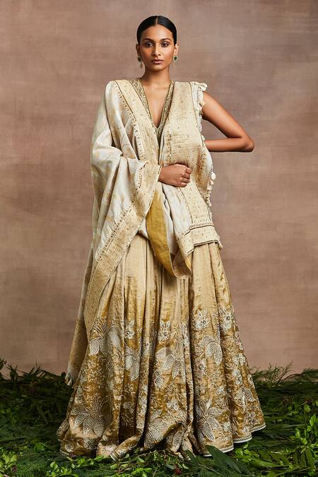 Sue Mue_Yellow Handloom Cotton, Silk Embroidery Plunge Neck Hannah Flower Lehenga Set _Online_at_Aza_Fashions