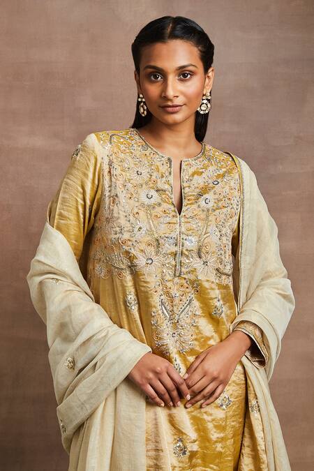 Buy Sue Mue Yellow Silk, Brocade Sequins, Cut Work, Embroidery Round Safa Hand Kurta Set Online at Aza Fashions Buy_Sue Mue_Yellow Silk, Brocade Sequins, Cut Work, Embroidery Round Safa Hand Kurta Set _Online_at_Aza_Fashions