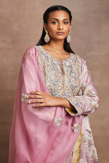 Sue Mue Pink Handloom Cotton, Silk, Brocade Sequins, Gulnar Thread Kurta Salwar Set at Aza Fashions Sue Mue_Pink Handloom Cotton, Silk, Brocade Sequins, Gulnar Thread Kurta Salwar Set _at_Aza_Fashions